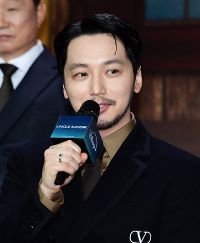 [TEN포토]변요한 '송강호와 호흡...과호흡 정도로 잘 맞았다'