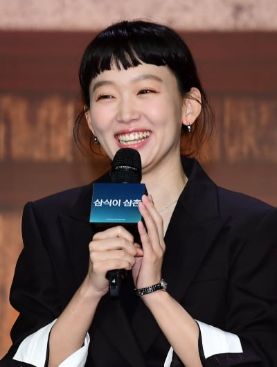 [TEN포토]진기주 '신인 송강호 연기 평가 자꾸 물어봐서 곤란했다'