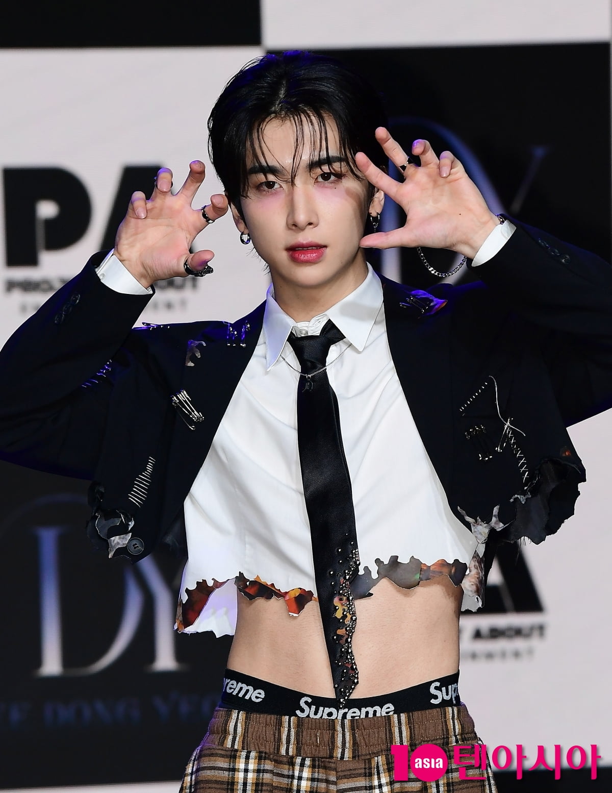[TEN포토]이동열 '늑대소년으로 변신'