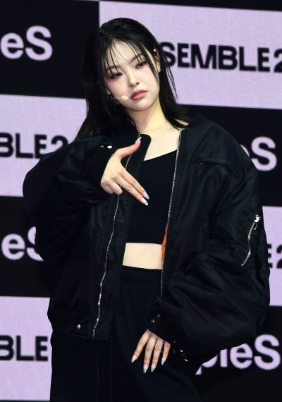 [TEN포토]트리플에스 린 '반짝이는 매력'