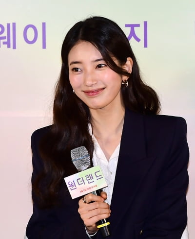 [TEN포토]수지 '이 미소에 빠져든다'
