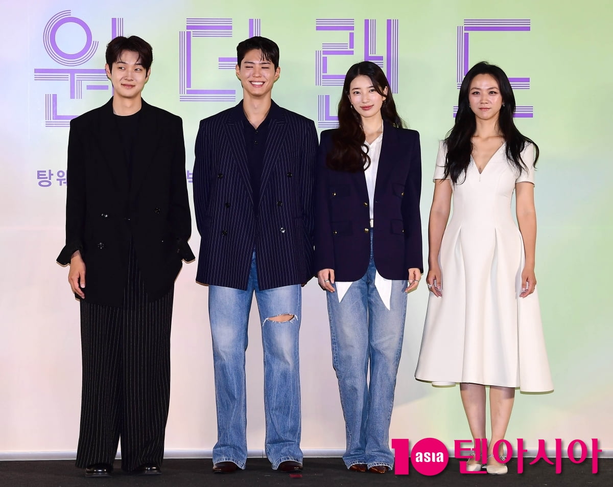 [TEN포토]최우식-박보검-수지-탕웨이 '원더랜드 주역들'