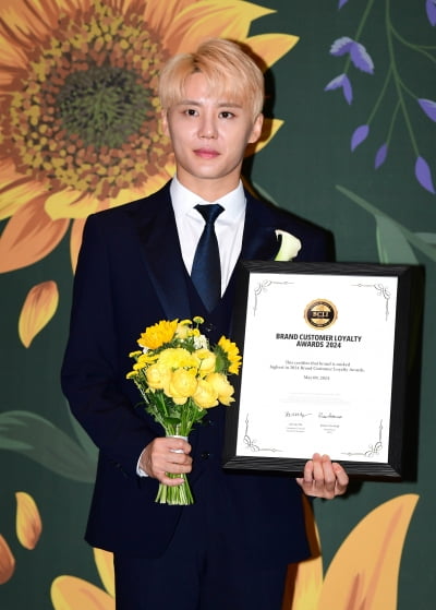 [TEN포토]김준수 '뮤지컬 남자배우 수상'
