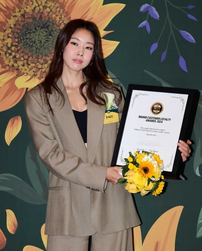 [TEN포토]한혜진 '2년 연속 모델테이너 수상'