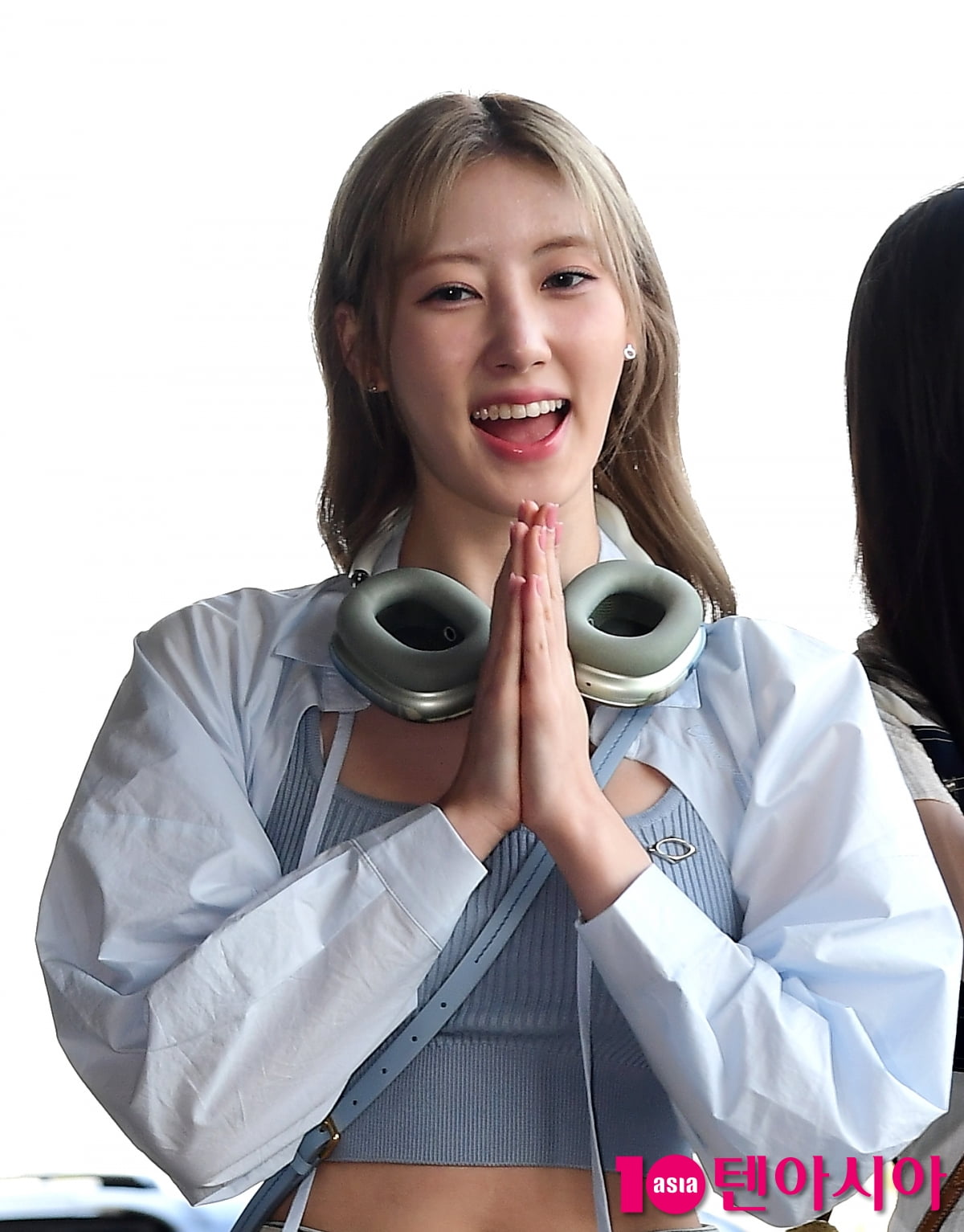 베이비몬스터, 청순미 뿌리며 출국...데뷔 첫 아시아 팬미팅 투어 시작[TEN포토+]