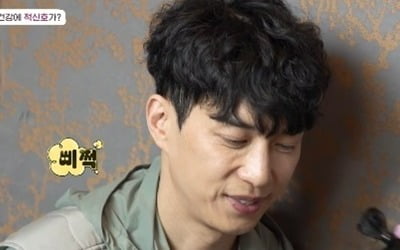 [종합] '검사♥' 김원준, 몰라보게 야윈 얼굴…육아 스트레스에 "역대 최저 몸무게" ('꽃중년')