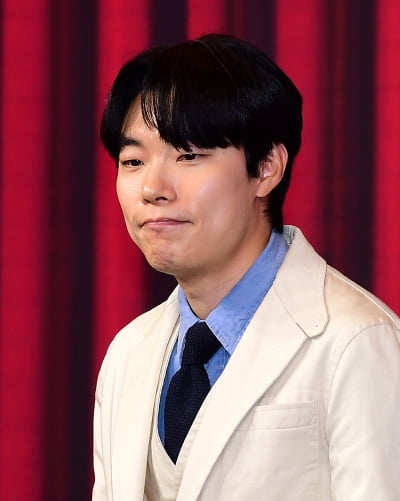 [TEN포토]류준열 '비판 감당하는게 최선이라 생각'