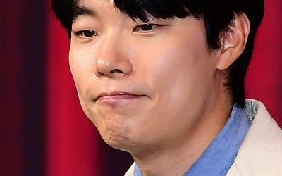 Ryu Jun-yeol opens up about controversy over transit dating
