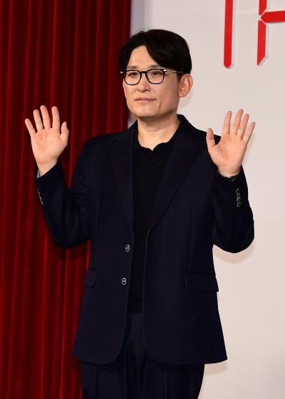 [TEN포토]한재림 감독 '열애설 사실 아닙니다'