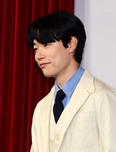 [TEN포토]류준열 '이 미소는 뭘까?'