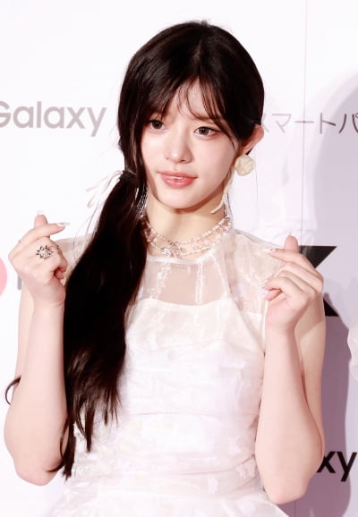 [TEN포토] 아일릿 민주 '미모 말하면 입아파'