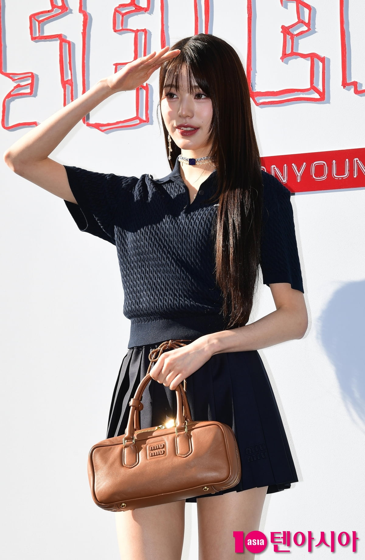 [TEN포토]장원영 '태양도 질투하는 미모'