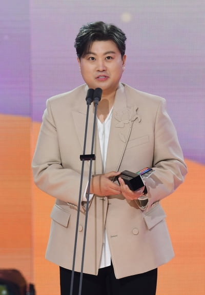 김호중 측 "매니저, 통화 후 자진 자수…음주 NO, 당황해 처리 못해"[공식]