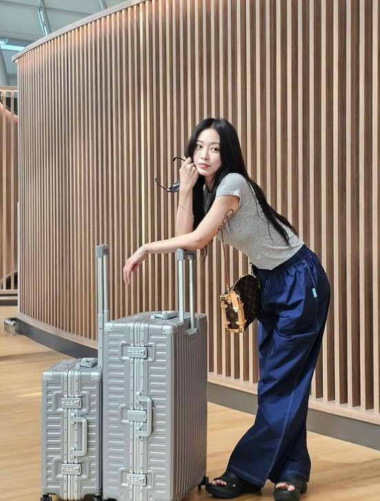 한예슬, '10세 연하♥'와 신혼 여행…이제는 유부녀 모먼트 [TEN★]