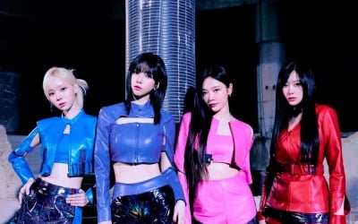 에스파, '민트초코'와의 전쟁…'Licorice' 유니버스 영상 공개