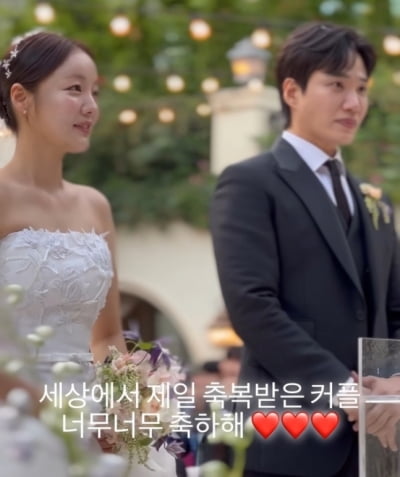 [종합] "세상에서 제일 축복받은 커플" 김기리♥문지인, 오늘(17일) 부부 됐다…백지영→박진주·조혜련 축가
