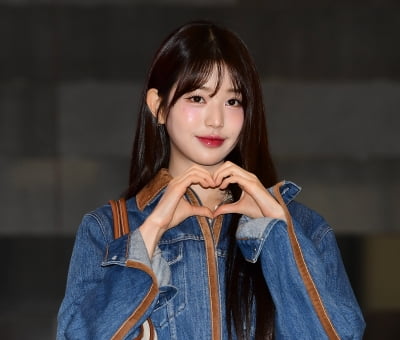 [TEN포토]아이브 장원영 '공항을 밝히는 미모'