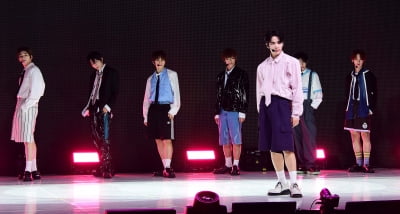 [TEN포토]넥스지 '산뜻한 첫발'