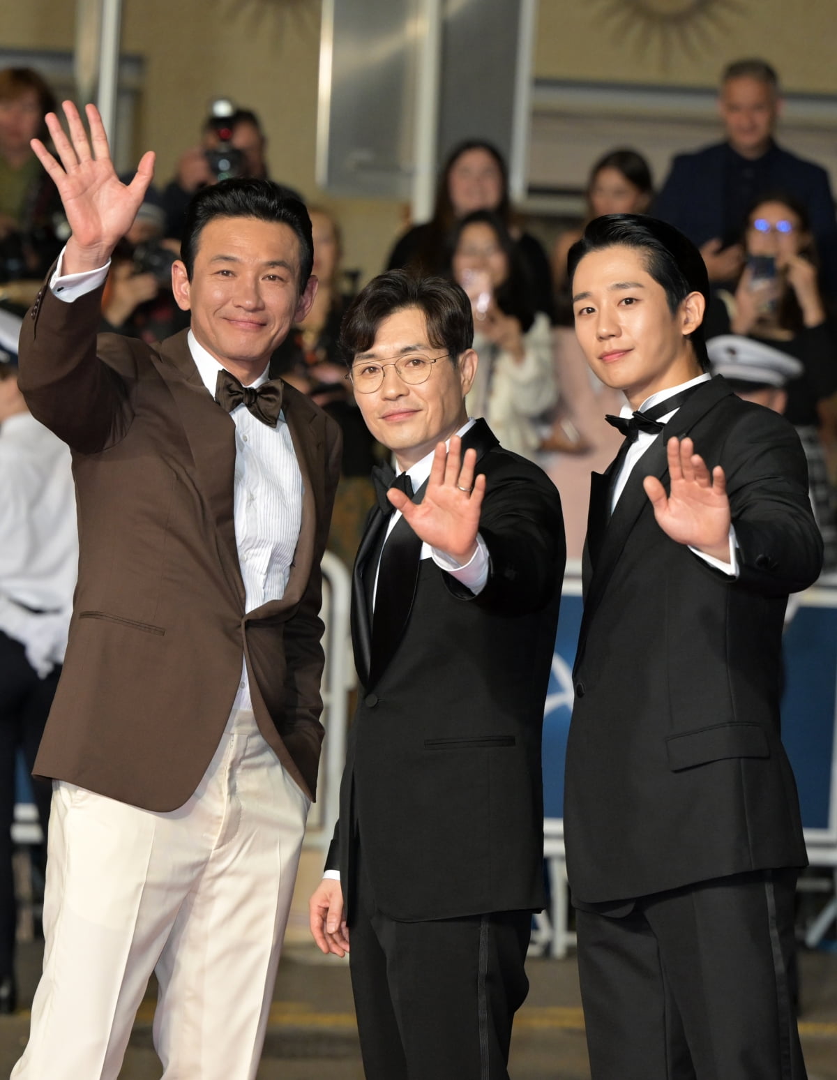 "50년 걸려"…'베테랑2' 칸 공식 상영→황정민·정해인·류승완에 10분간 기립박수