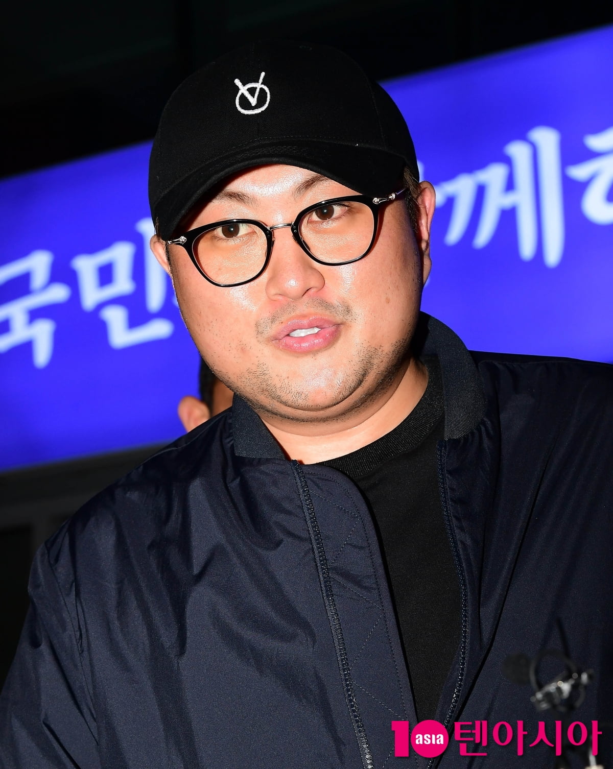 [TEN포토]'음주 뺑소니 협의' 김호중 '긴장된 얼굴'