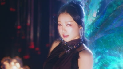 スジン、タイトル曲「モナリザ」トレーラー公開