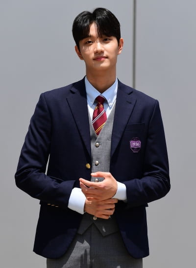 [TEN포토]김재원 '소년 같은 모습'