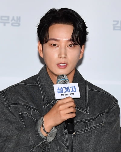 [TEN포토]이현욱 '다른 성별 연기 조심스럽게 신경쓰며'