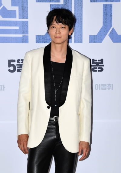 [TEN포토]강동원 '귀공자 포스'