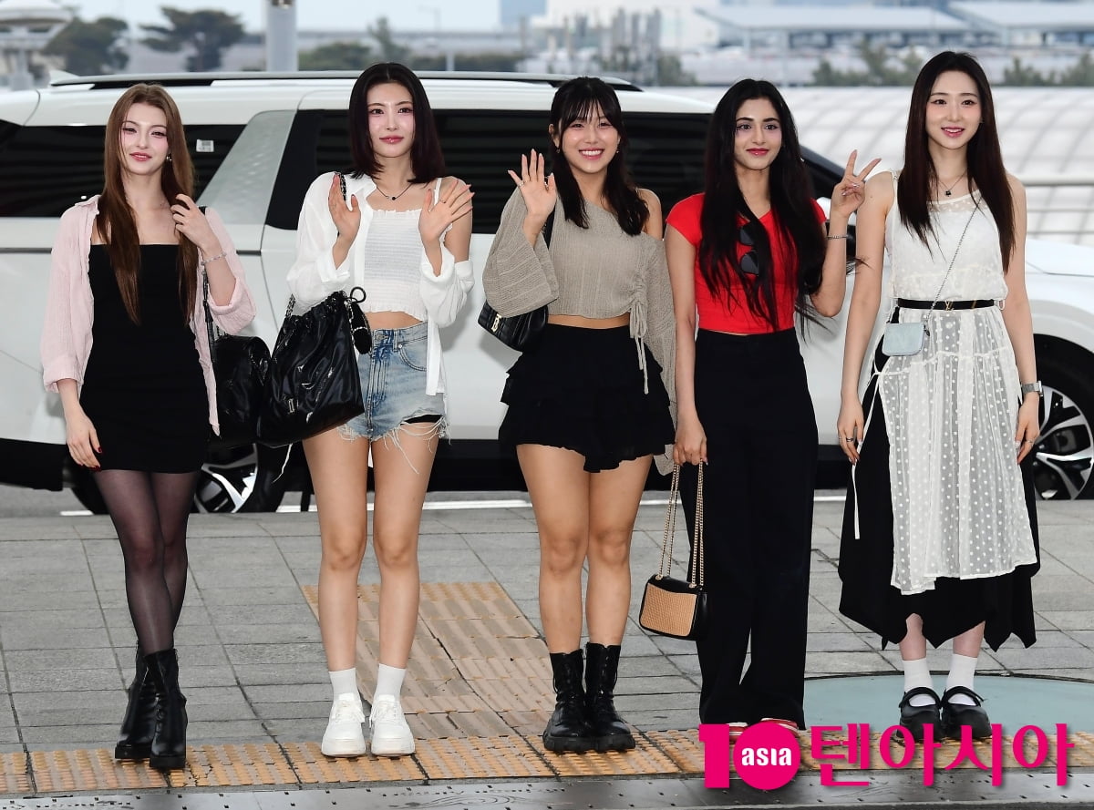 [TEN포토]엑신 '공항을 밝히는 미모'