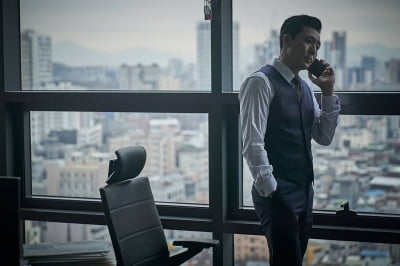 '설계자' 이무생, 이무생로랑 삭제
