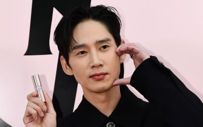 パク・ソンフン「もうロマンチックコメディしたい」