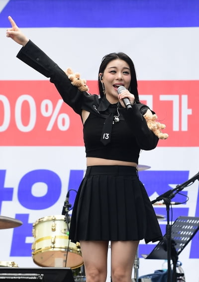 [TEN포토]에일리 '연애하면 이뻐져요'