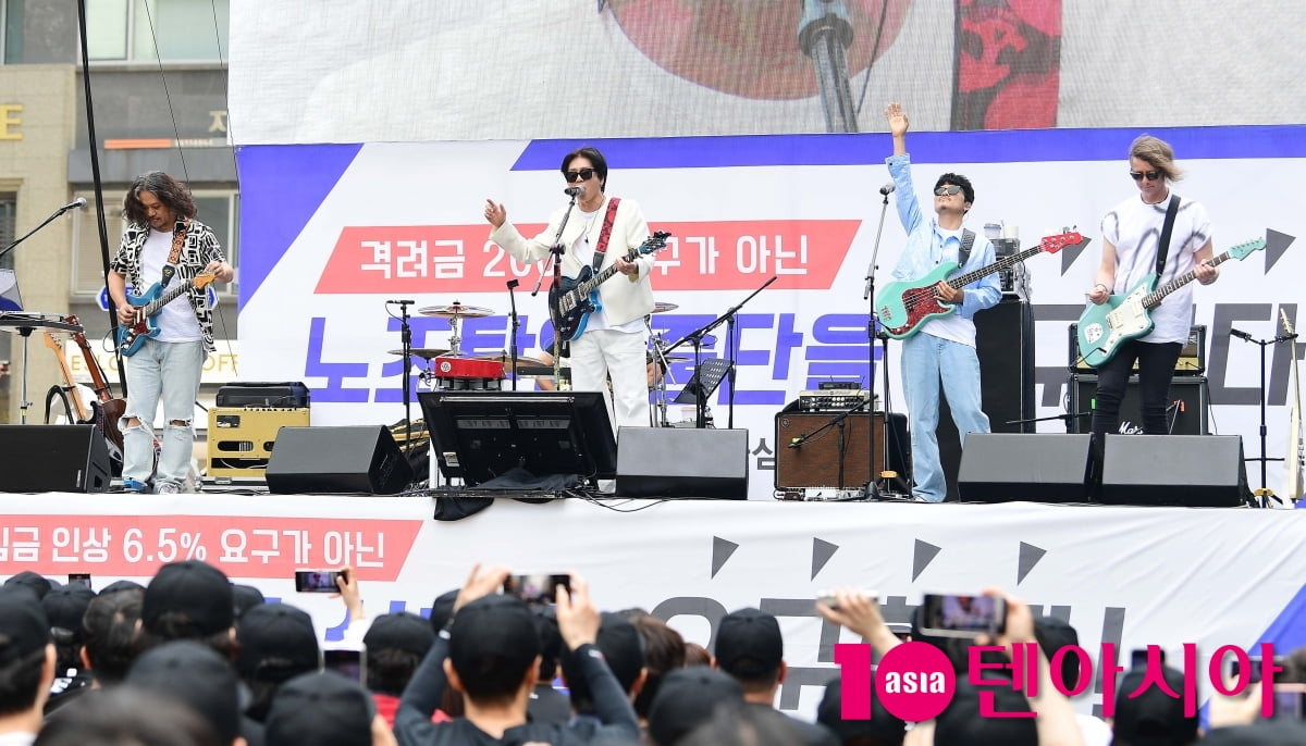 [TEN포토]YB밴드 '신나는 무대'