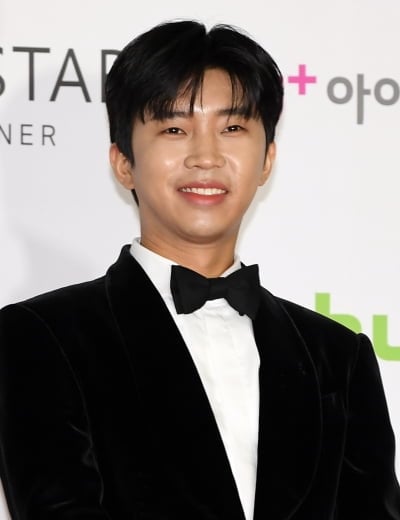 아이유 최소 200억→임영웅 233억, 돈 방석 앉은 ★…비결은 '1인 기획사' 시스템 [TEN피플]