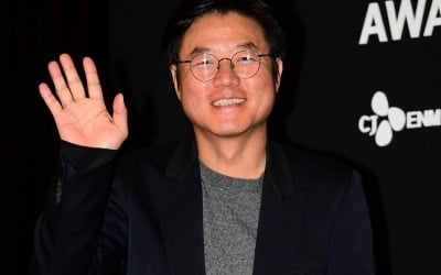 예능인상 받은 나영석, 스타PD '돈값'도 톡톡[TEN피플]