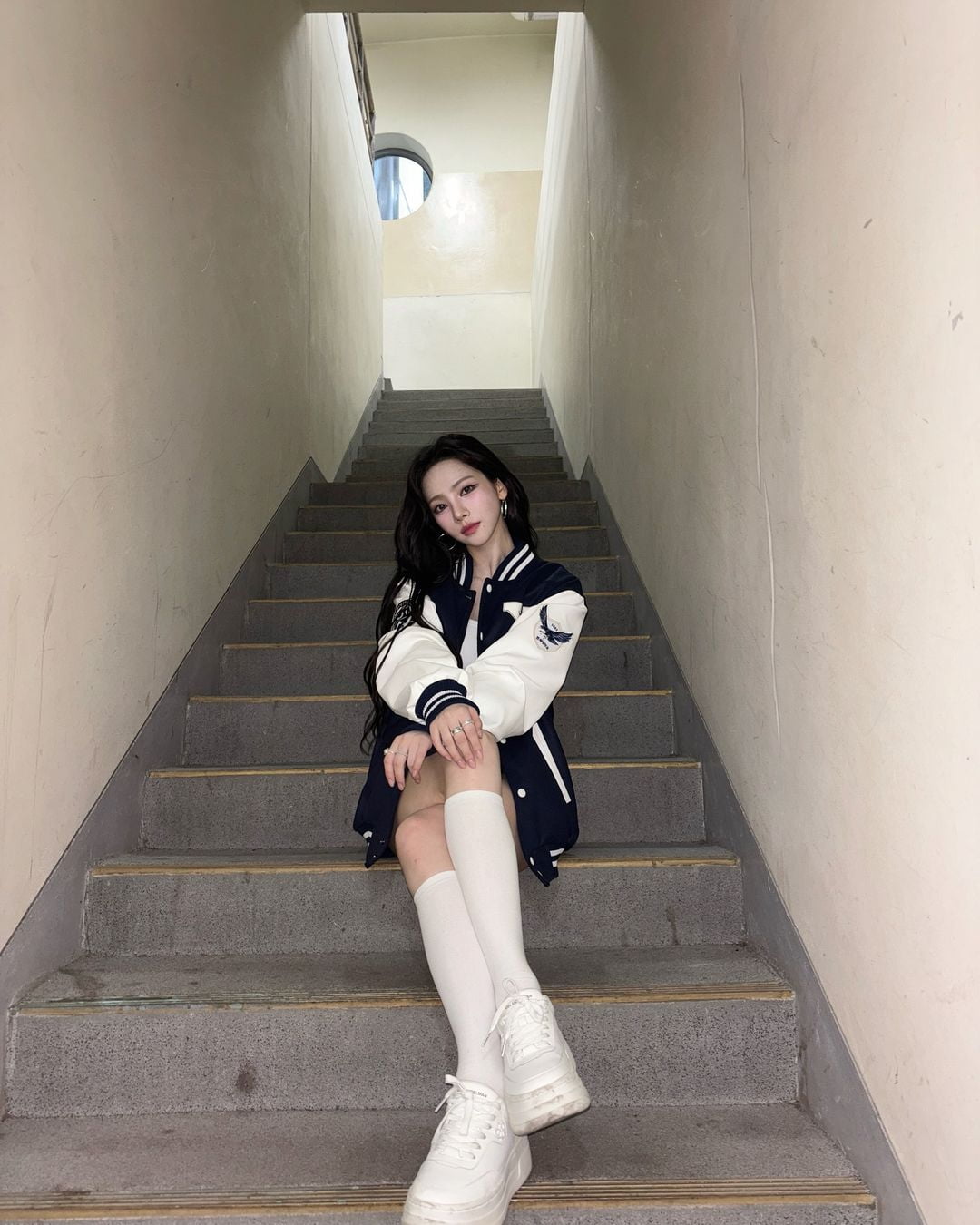에스파 카리나, 연세대 선배→비현실적 요정…극과 극 미모 자랑