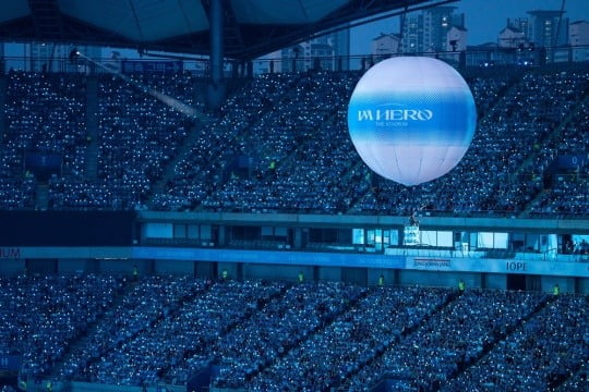 임영웅 콘서트, 열기구→립제이 군무 '눈길'…질 낮은 음향, 디테일은 아쉬웠다 [TEN현장]