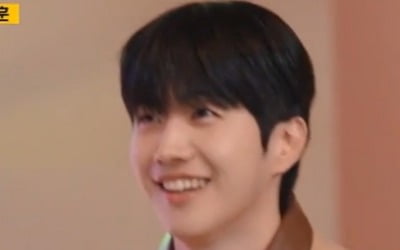 [종합] '따박이' 강훈, 발로 뛰는 자기 홍보에 의구심 폭발…"DM 확인 연락 많이 받아" ('런닝맨')