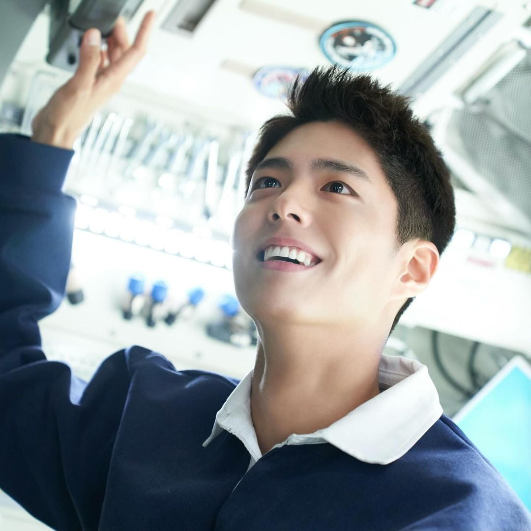 "얼굴합 레전드"…박보검♥수지, 역대급 케미에 팬들 반응 폭발 ('원더랜드')