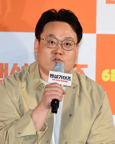 [TEN포토]남동협 감독 '배우들을 내가 선택을 한것이 아니고 선택 당한것'