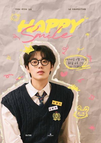 Hyunsoo Yoon holds his first fan meeting 'Happy Smile' since his debut