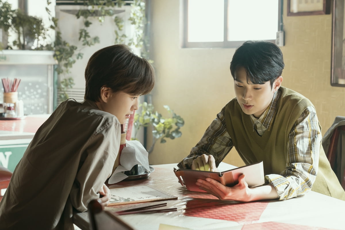 수지♥박보검, 시상식 커플에서 연인으로…정유미·공유, N번째 만남('원더랜드')