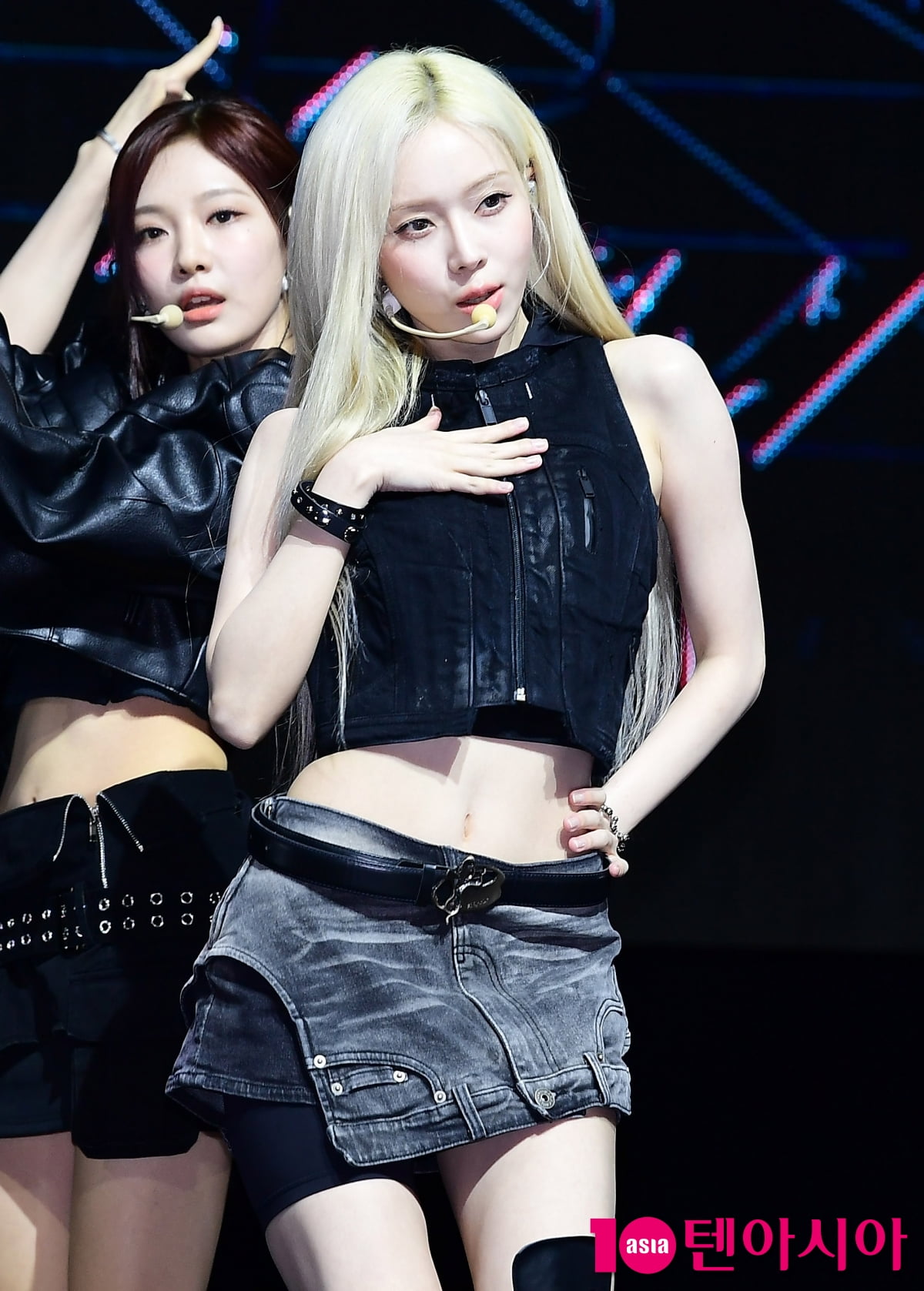 [TEN포토]에스파 윈터 '한줌 허리'