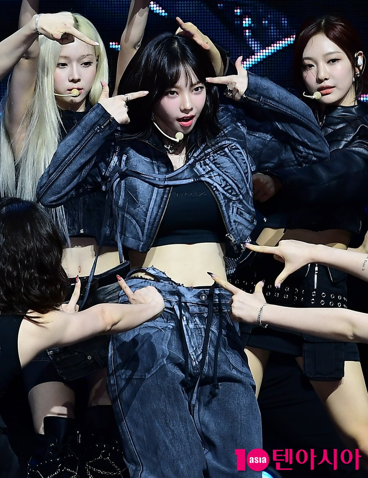 [TEN포토]에스파 카리나 '청순미 뿌리는 무대'