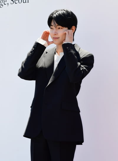 [TEN포토]황인엽 '보조개 하트'