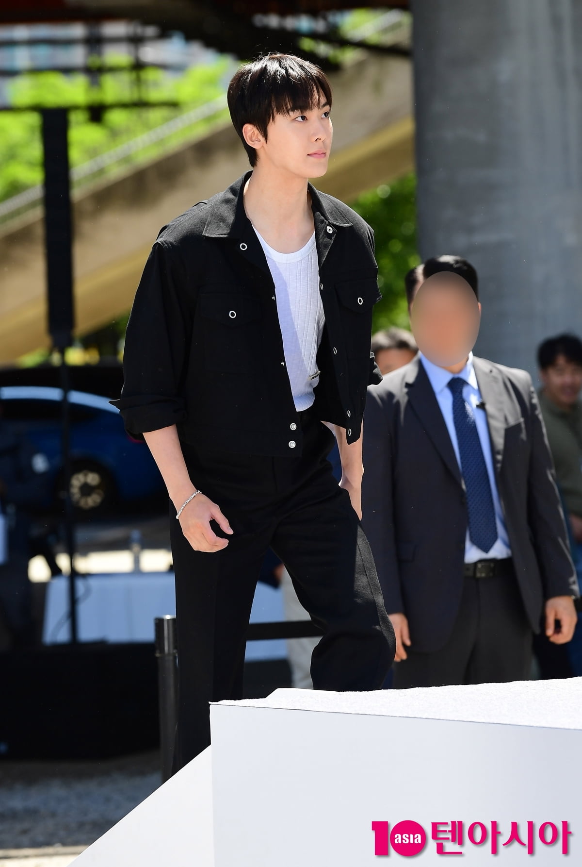 [TEN포토]아스트로 산하 '마성의 분위기남'