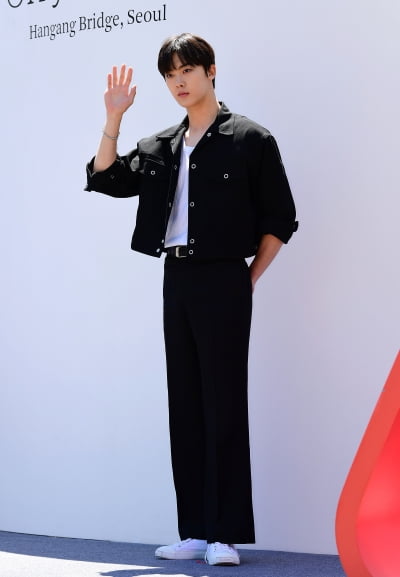 [TEN포토]아스트로 산하 '극강의 남친미'