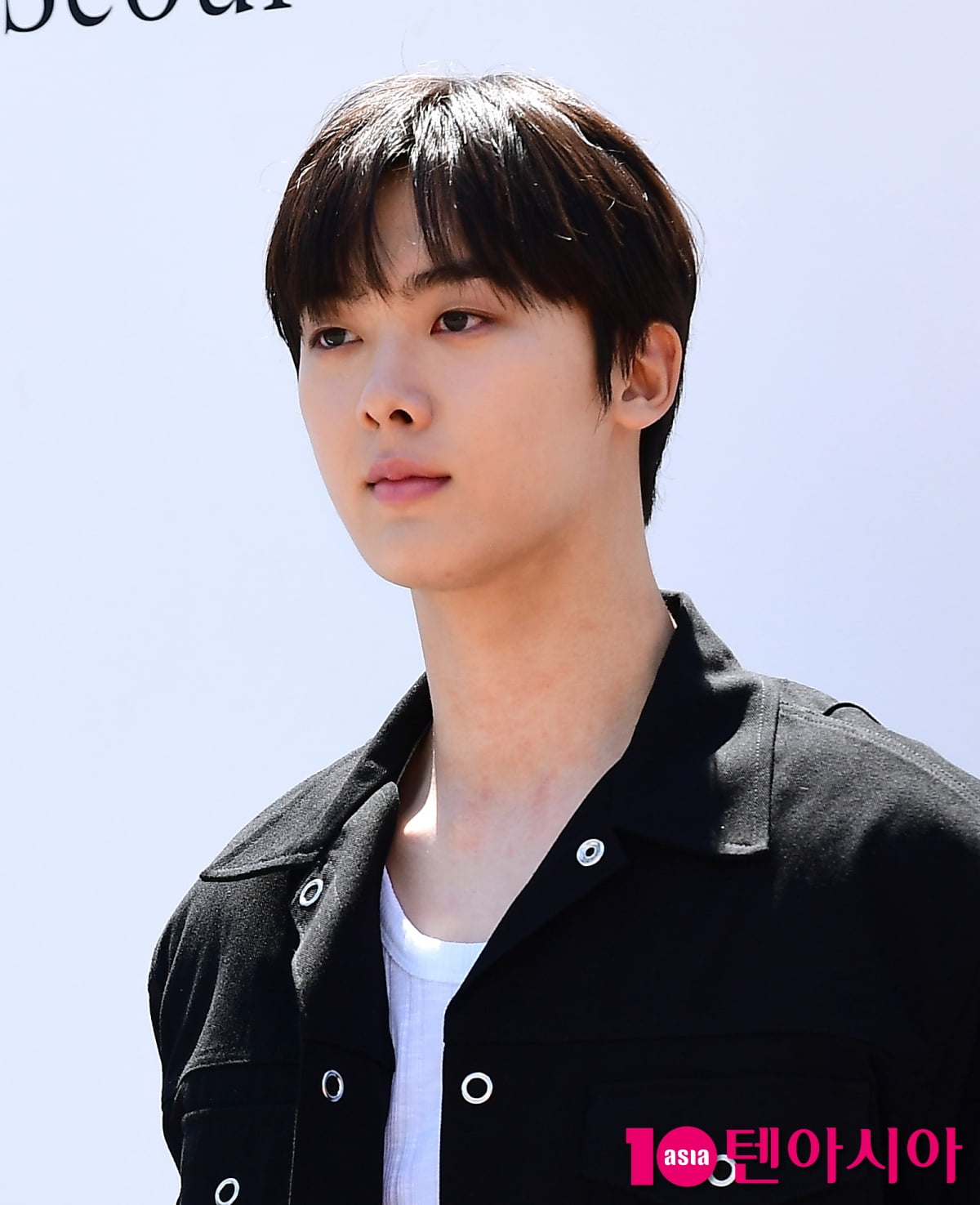 [TEN포토]아스트로 산하 '우수에 젖은 눈망울'