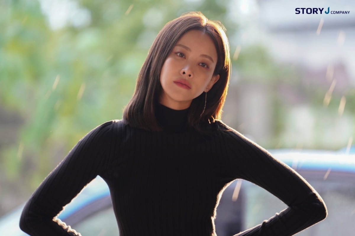 '플레이어2' 오연서, 똑단발에 강렬한 눈빛