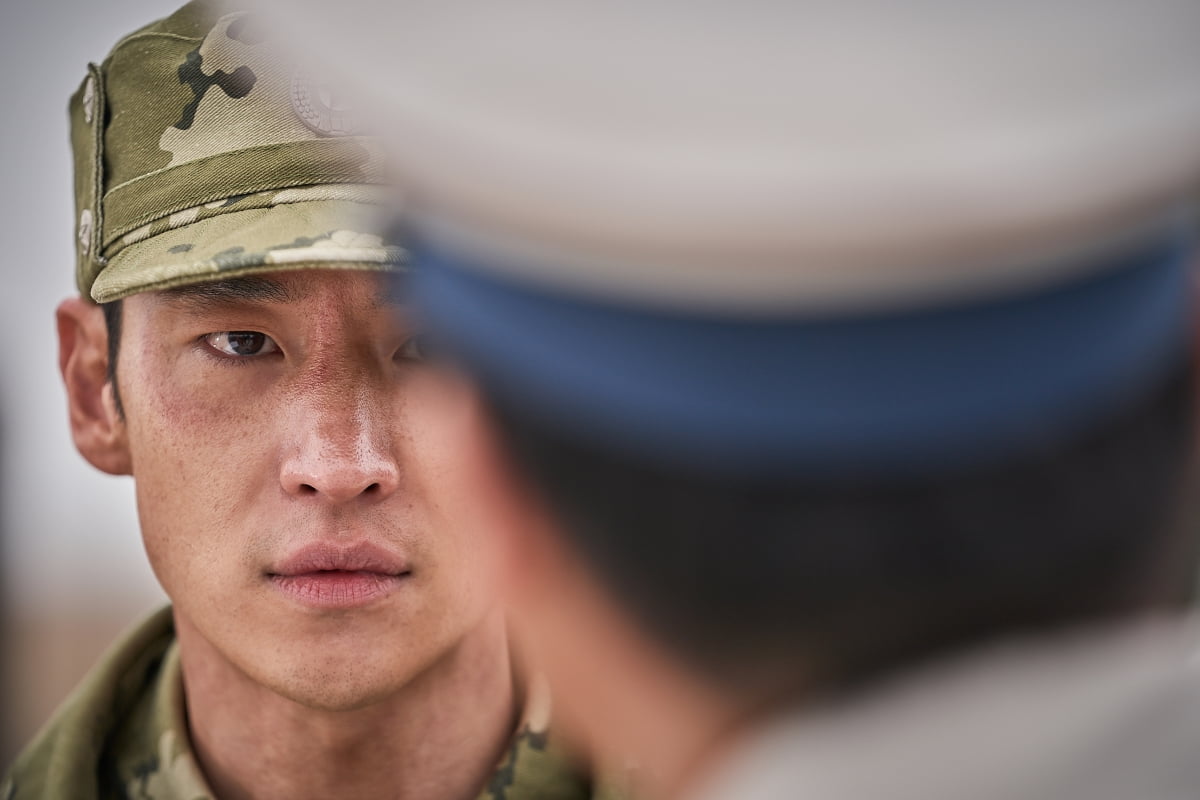 이제훈, 체중 감량·진흙 늪 통과…"현실 탈주 갈망하는 평범한 사람"('탈주')